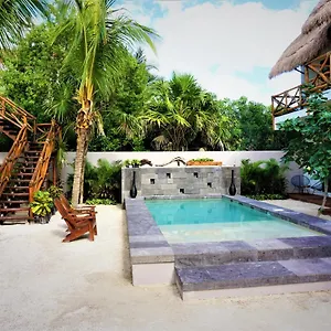 La Puerta Azul Beachfront - Adults Only Holbox